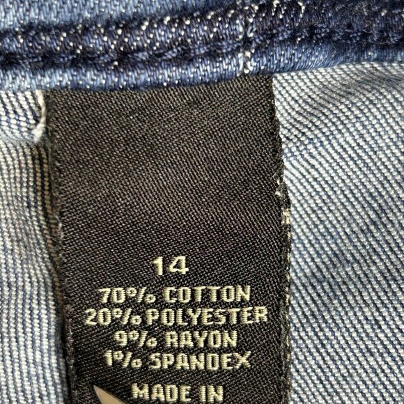 Lane Bryant Women's size 14 Mid-rise Blue Capri - Picture 12 of 14